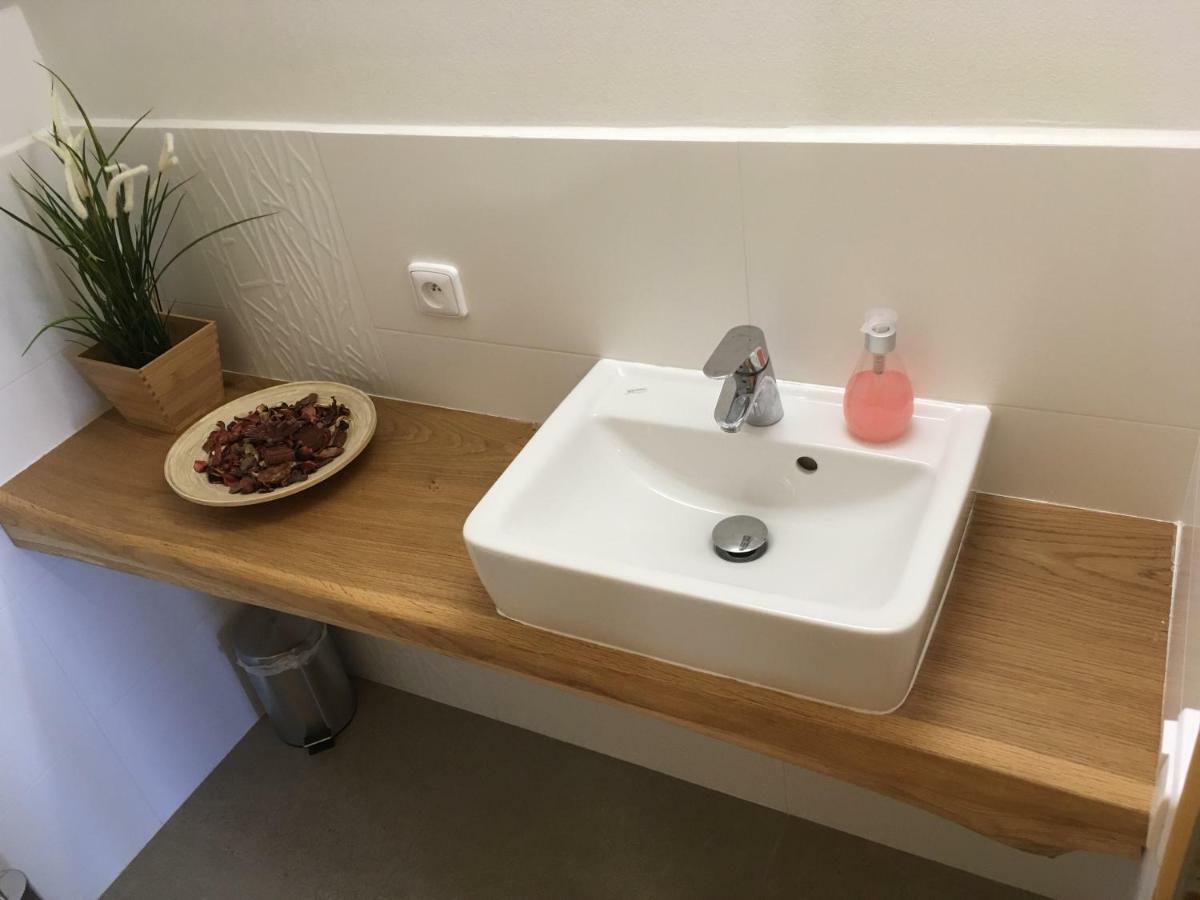 Horsky Apartman Vyhlidka Rejviz Zlaté Hory المظهر الخارجي الصورة